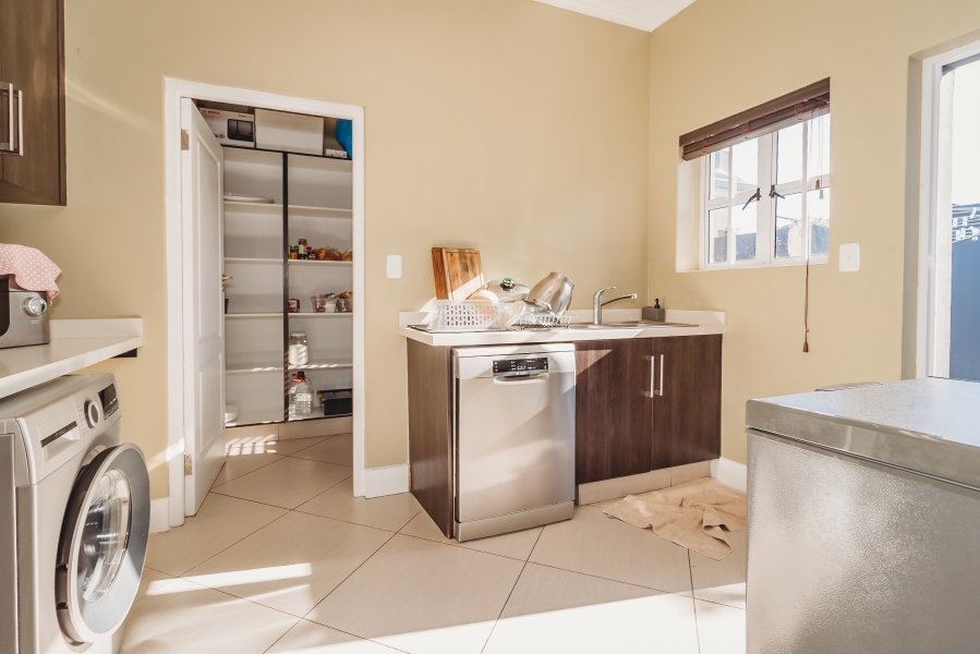 3 Bedroom Property for Sale in Kraaibosch Country Estate Western Cape